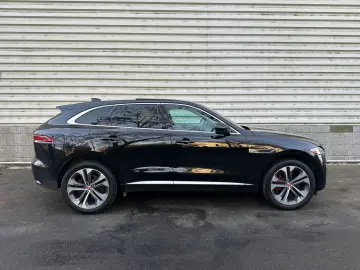 F-Pace P250 SE AWD