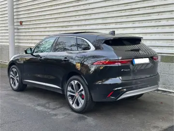 F-Pace P250 SE AWD