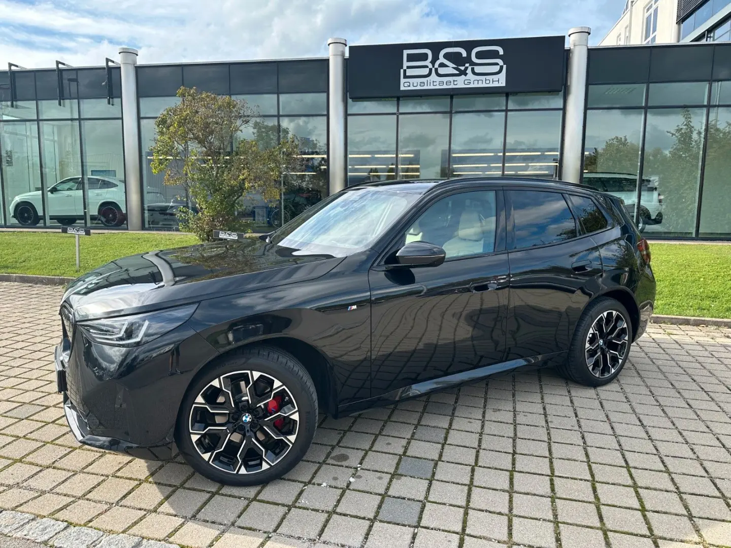 X3 20d xDr MSport ACC HUD HARMAN AHK 360 SITZKL.