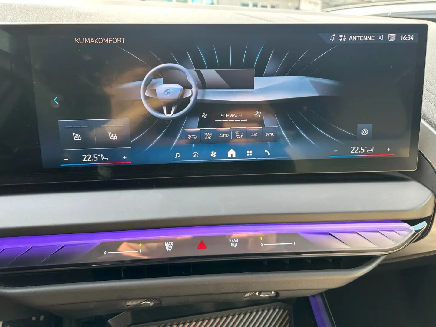 X3 20d xDr MSport ACC HUD HARMAN AHK 360 SITZKL.