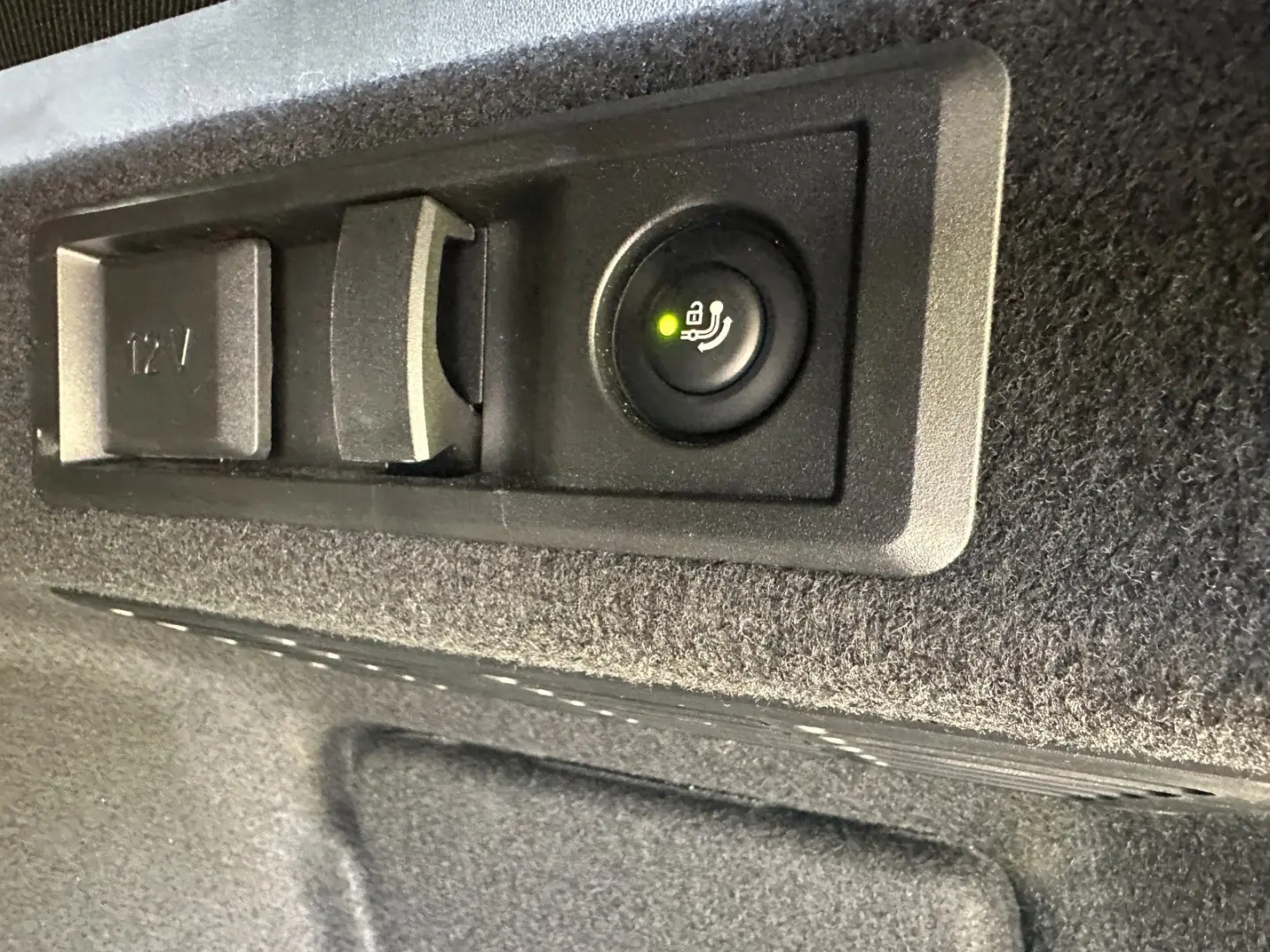 X3 20d xDr MSport ACC HUD HARMAN AHK 360 SITZKL.