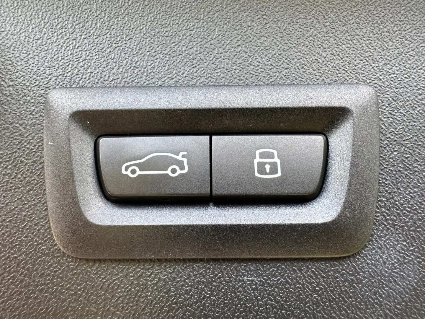 X3 20d xDr MSport ACC HUD HARMAN AHK 360 SITZKL.