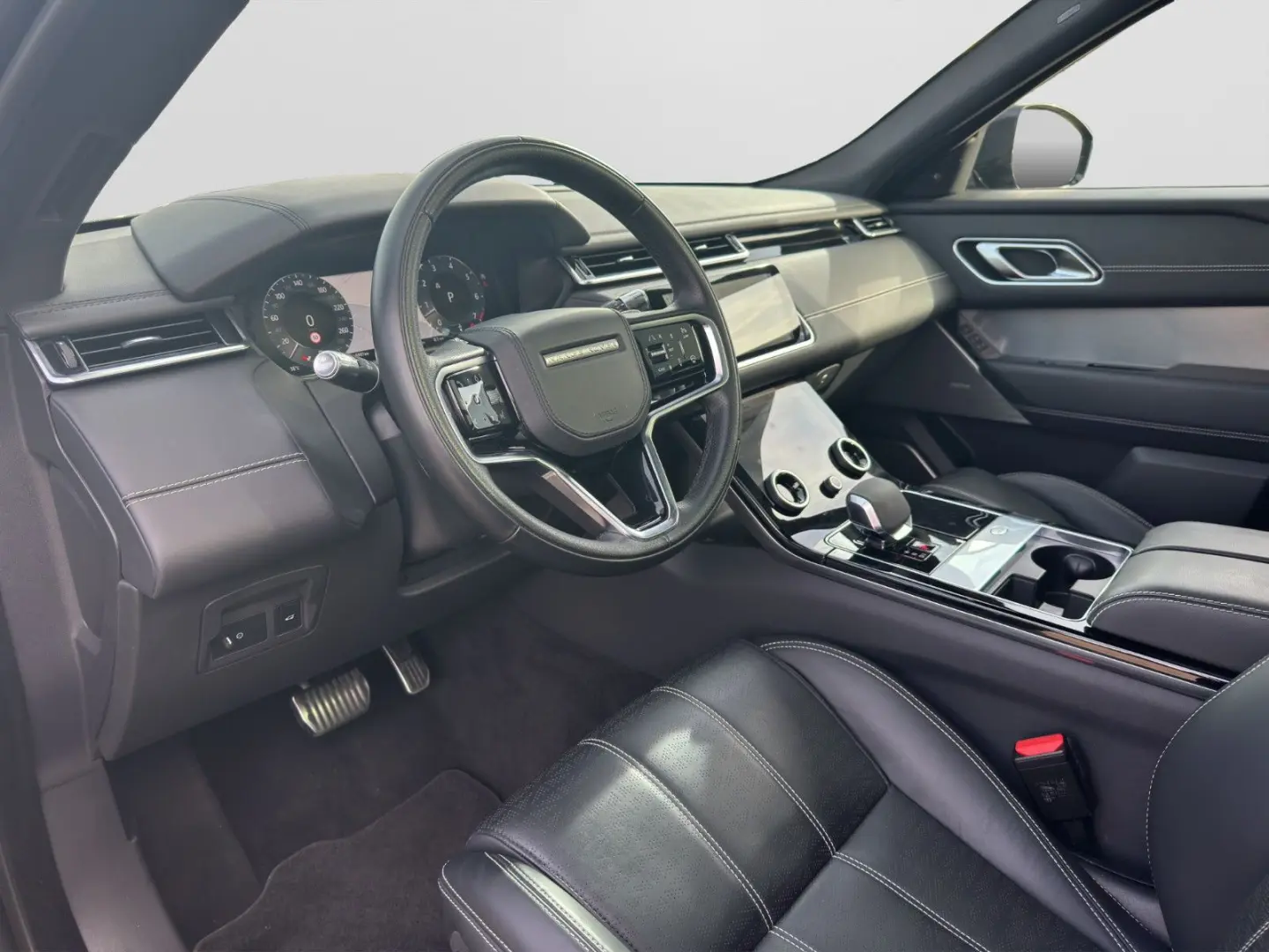 Range Rover Velar P400 R-Dynamic HSE Pano AHK