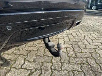 Range Rover Velar P400 R-Dynamic HSE Pano AHK