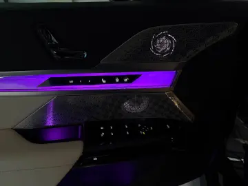 740D XDRIVE M-SPORT  BOWERS&WILKINS TV VOLL