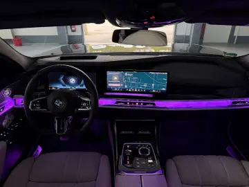 740D XDRIVE M-SPORT  BOWERS&WILKINS TV VOLL