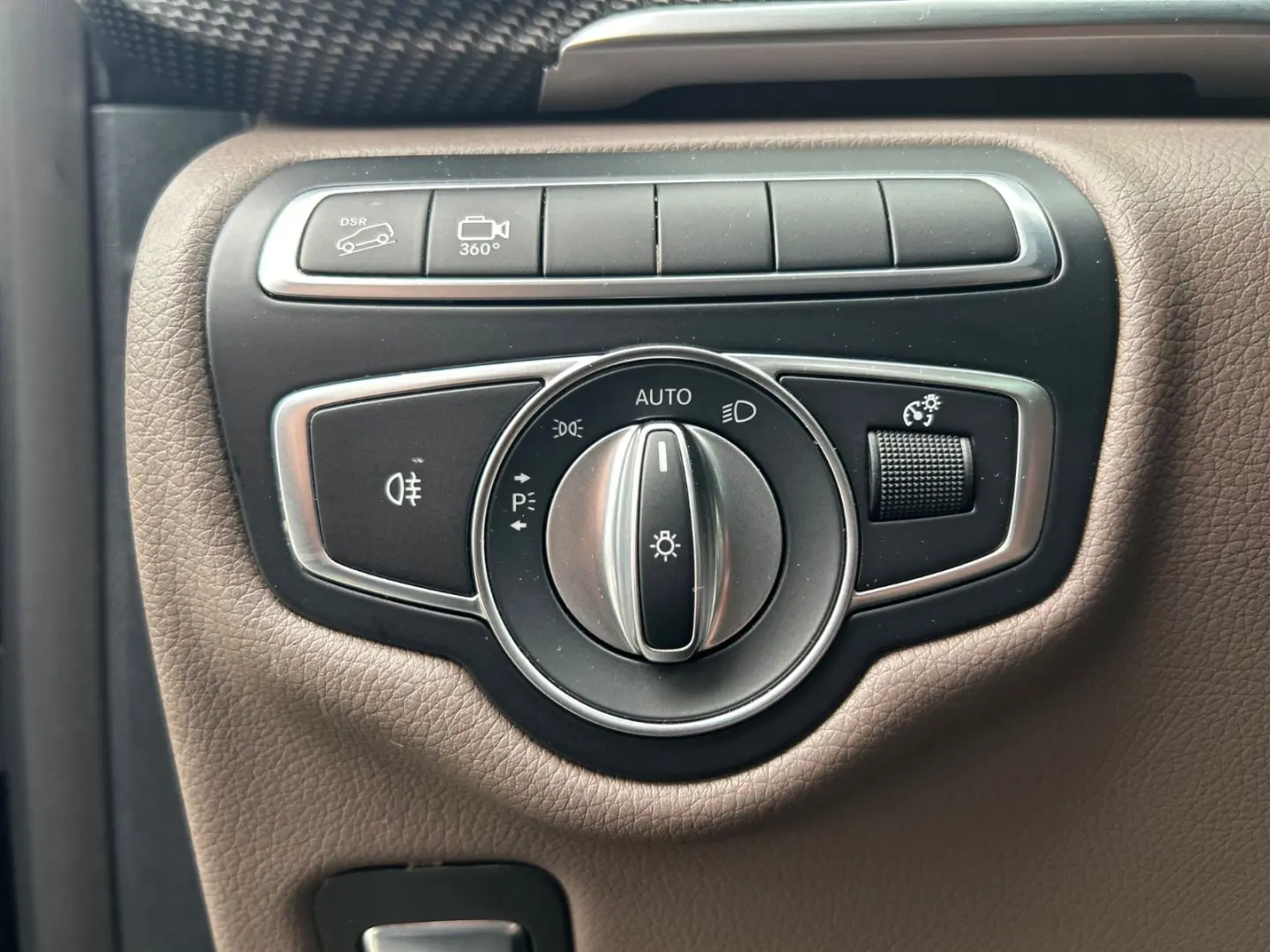 V300d 4M Lang AMG -7S-Pano-Burmes-2xEl.Tür-360K