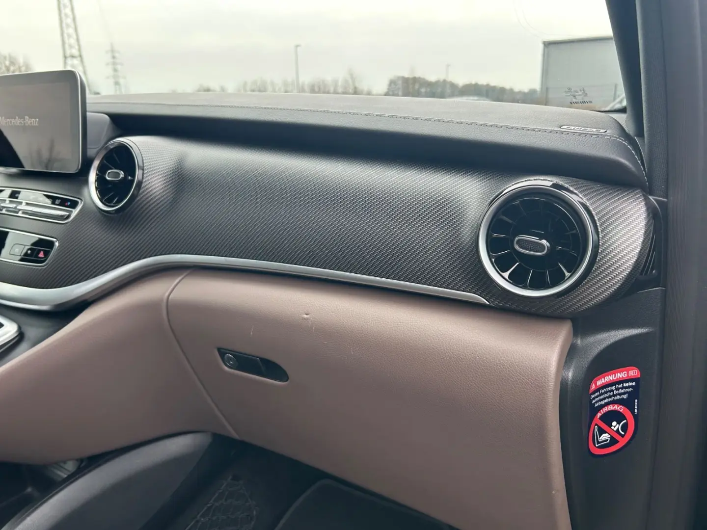 V300d 4M Lang AMG -7S-Pano-Burmes-2xEl.Tür-360K