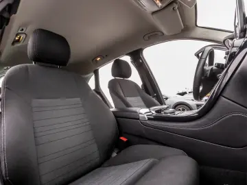 Mercedes-Benz GLC 220 d 4MATIC 9G-TRONIC 170CP