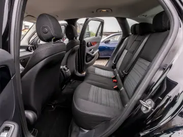 Mercedes-Benz GLC 220 d 4MATIC 9G-TRONIC 170CP