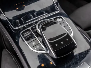 Mercedes-Benz GLC 220 d 4MATIC 9G-TRONIC 170CP