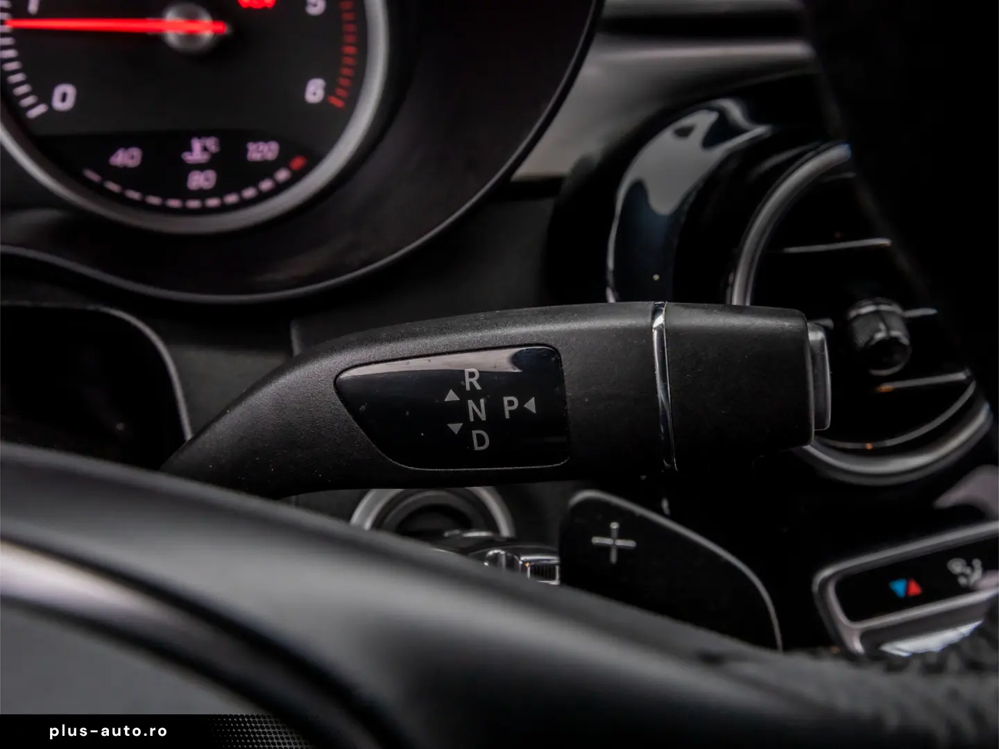 Mercedes-Benz GLC 220 d 4MATIC 9G-TRONIC 170CP