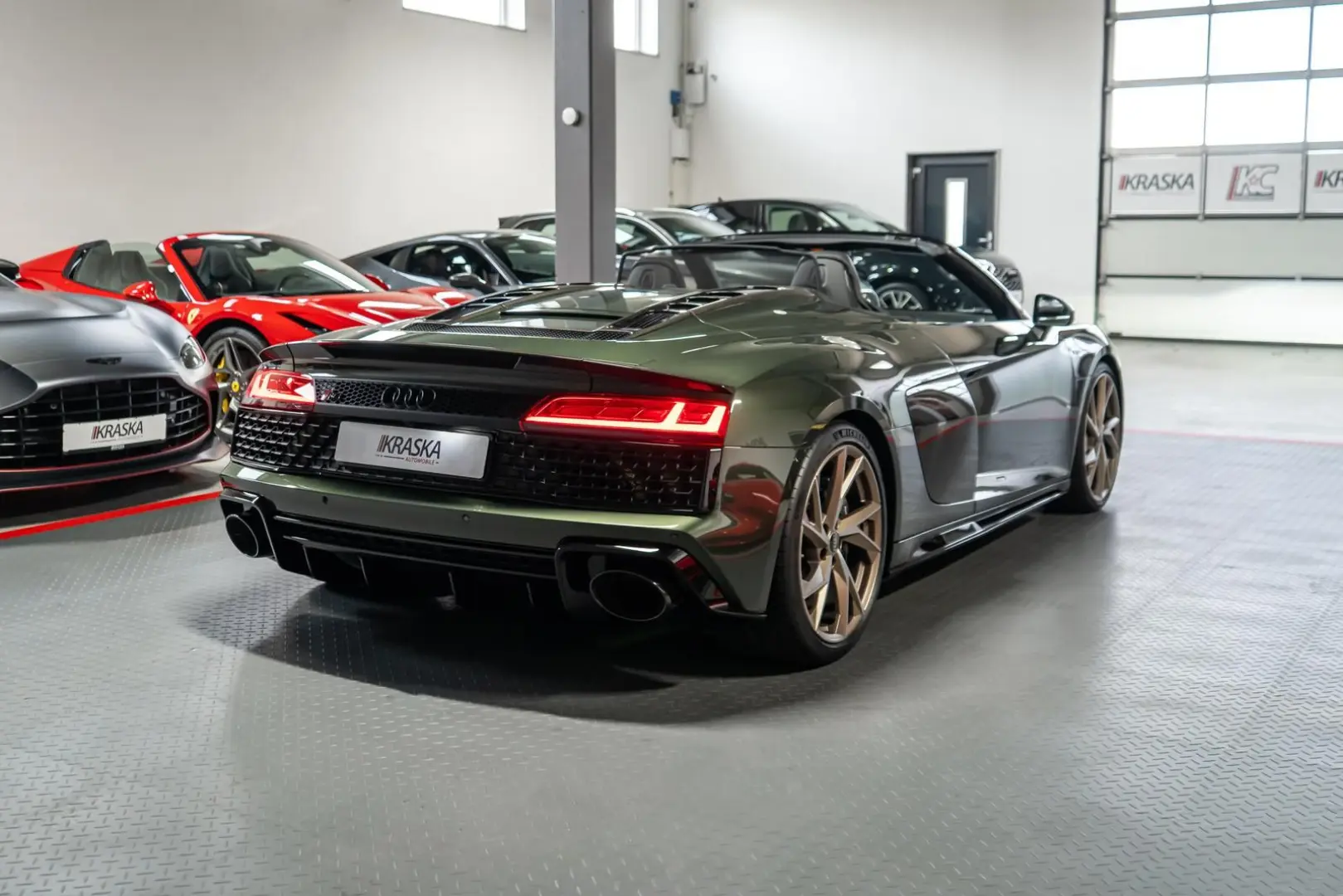 R8 V10 Spyder quattro performance LASER CARBON