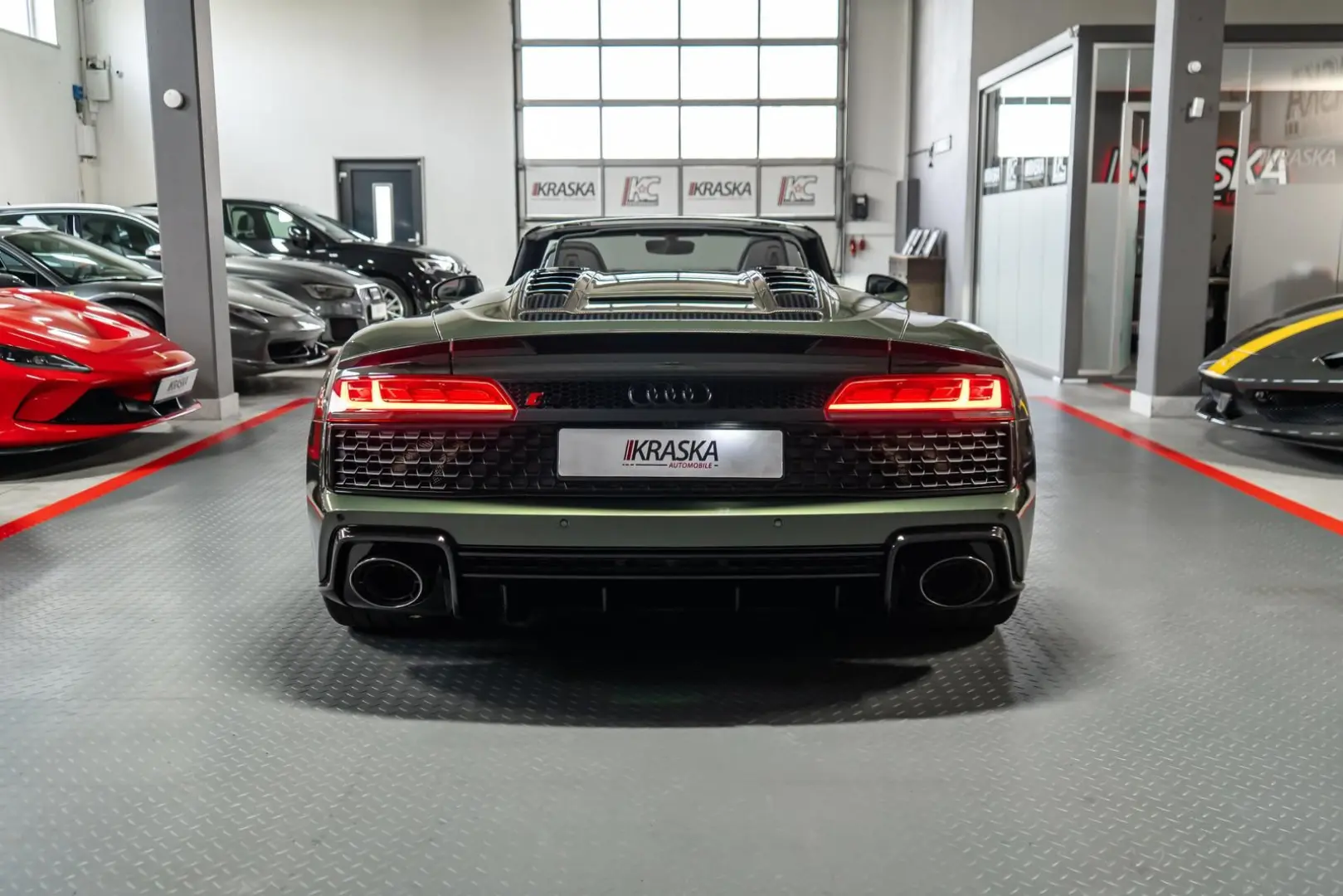 R8 V10 Spyder quattro performance LASER CARBON