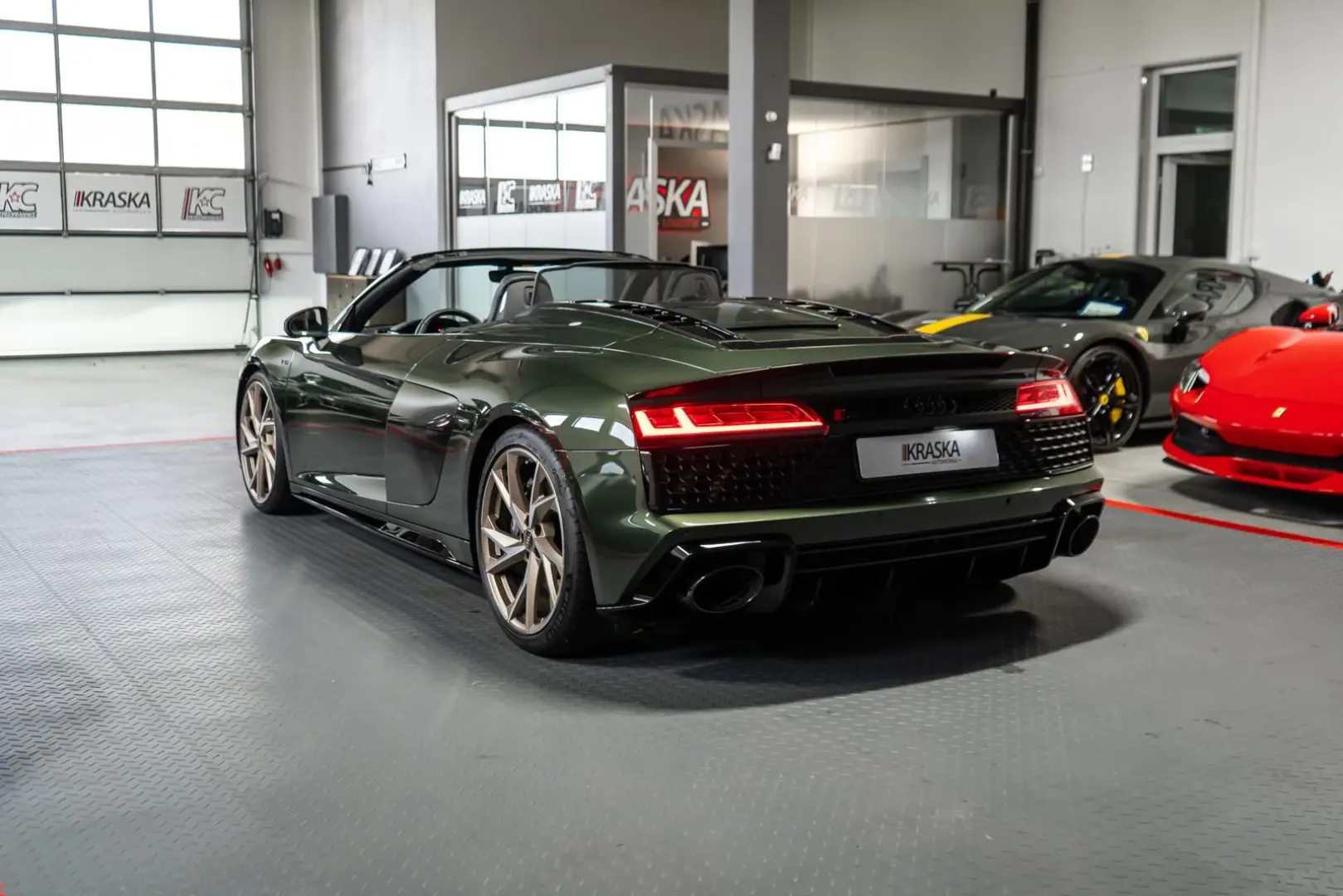 R8 V10 Spyder quattro performance LASER CARBON