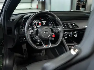 R8 V10 Spyder quattro performance LASER CARBON