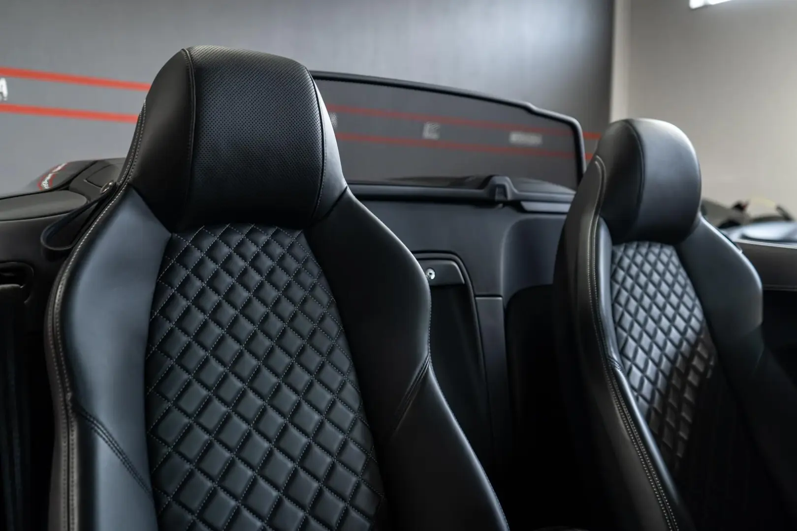 R8 V10 Spyder quattro performance LASER CARBON