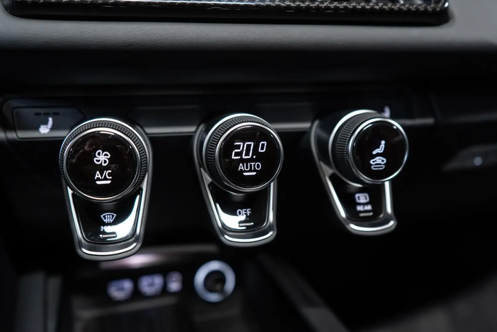 R8 V10 Spyder quattro performance LASER CARBON