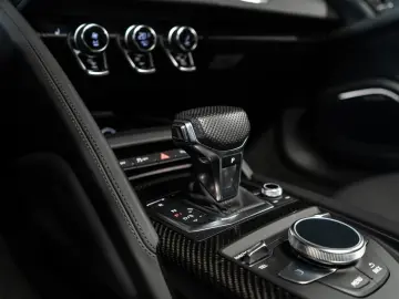 R8 V10 Spyder quattro performance LASER CARBON