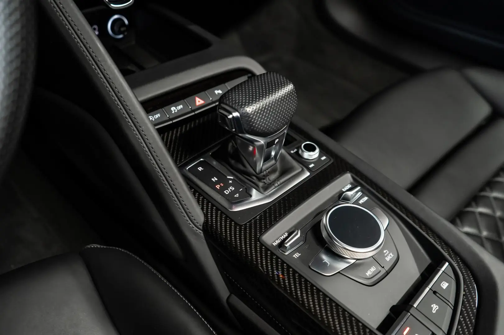R8 V10 Spyder quattro performance LASER CARBON