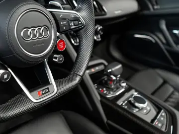 R8 V10 Spyder quattro performance LASER CARBON