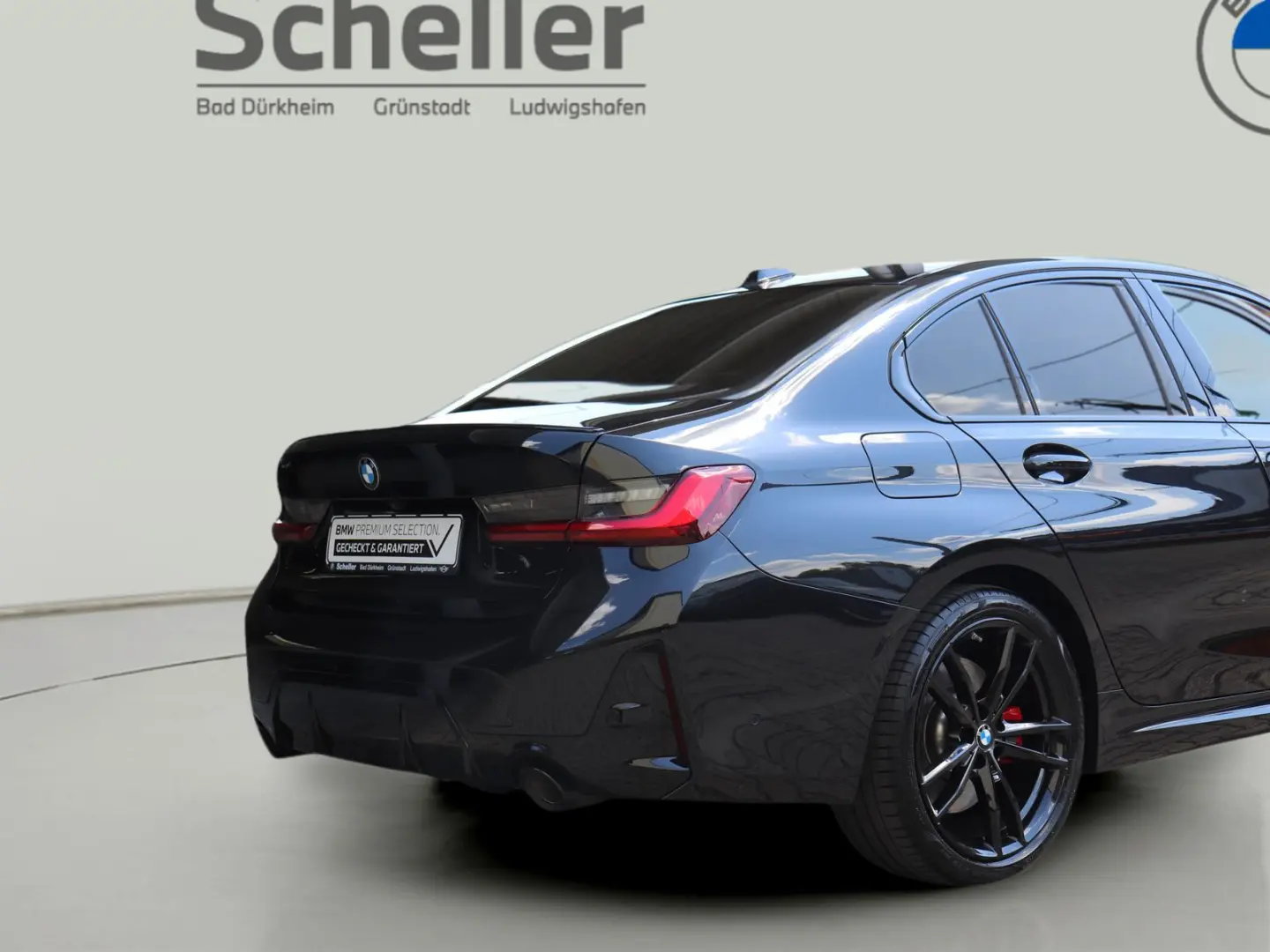 330i xDrive Limousine M Sportpaket HK HiFi DAB