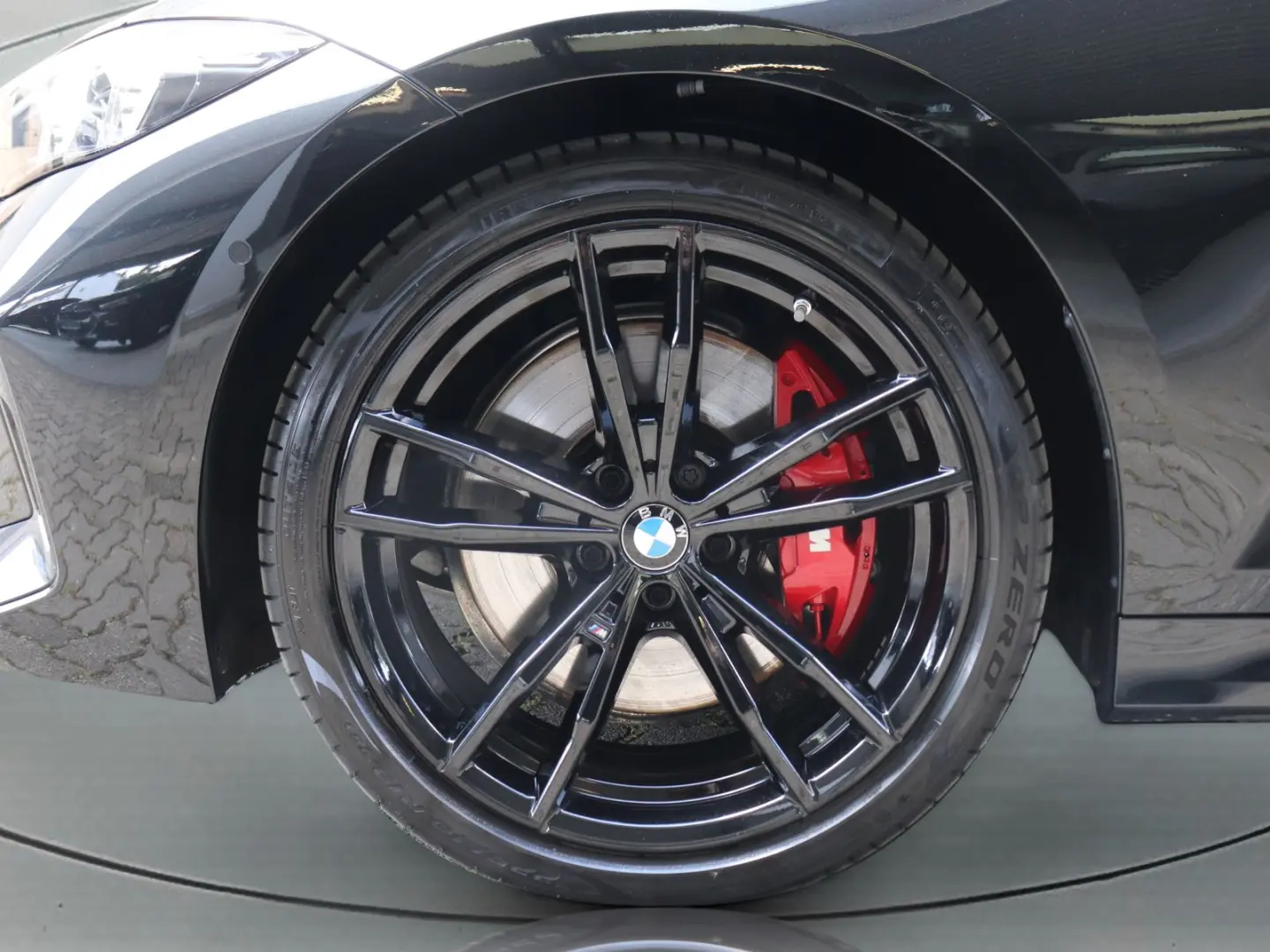 330i xDrive Limousine M Sportpaket HK HiFi DAB