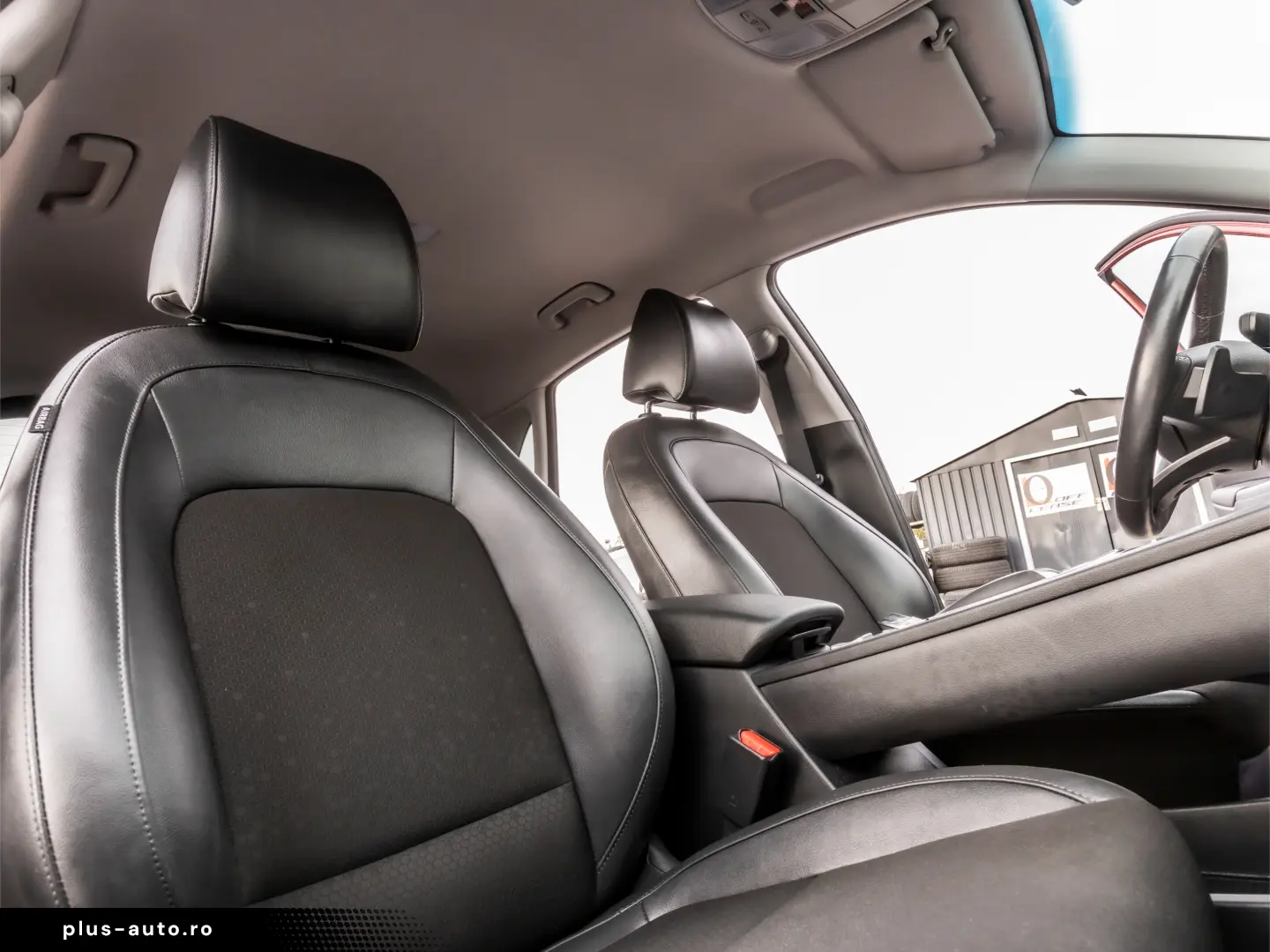 HYUNDAI Kona EV Premium 64 KW 204 CP Business Line