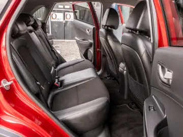 HYUNDAI Kona EV Premium 64 KW 204 CP Business Line