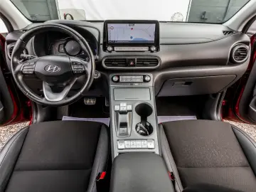 HYUNDAI Kona EV Premium 64 KW 204 CP Business Line