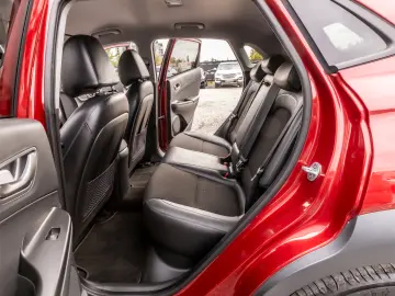 HYUNDAI Kona EV Premium 64 KW 204 CP Business Line