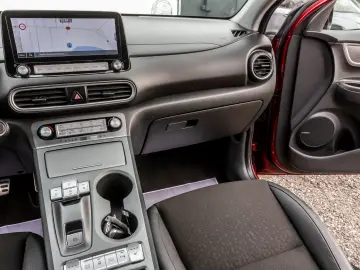 HYUNDAI Kona EV Premium 64 KW 204 CP Business Line