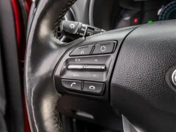 HYUNDAI Kona EV Premium 64 KW 204 CP Business Line