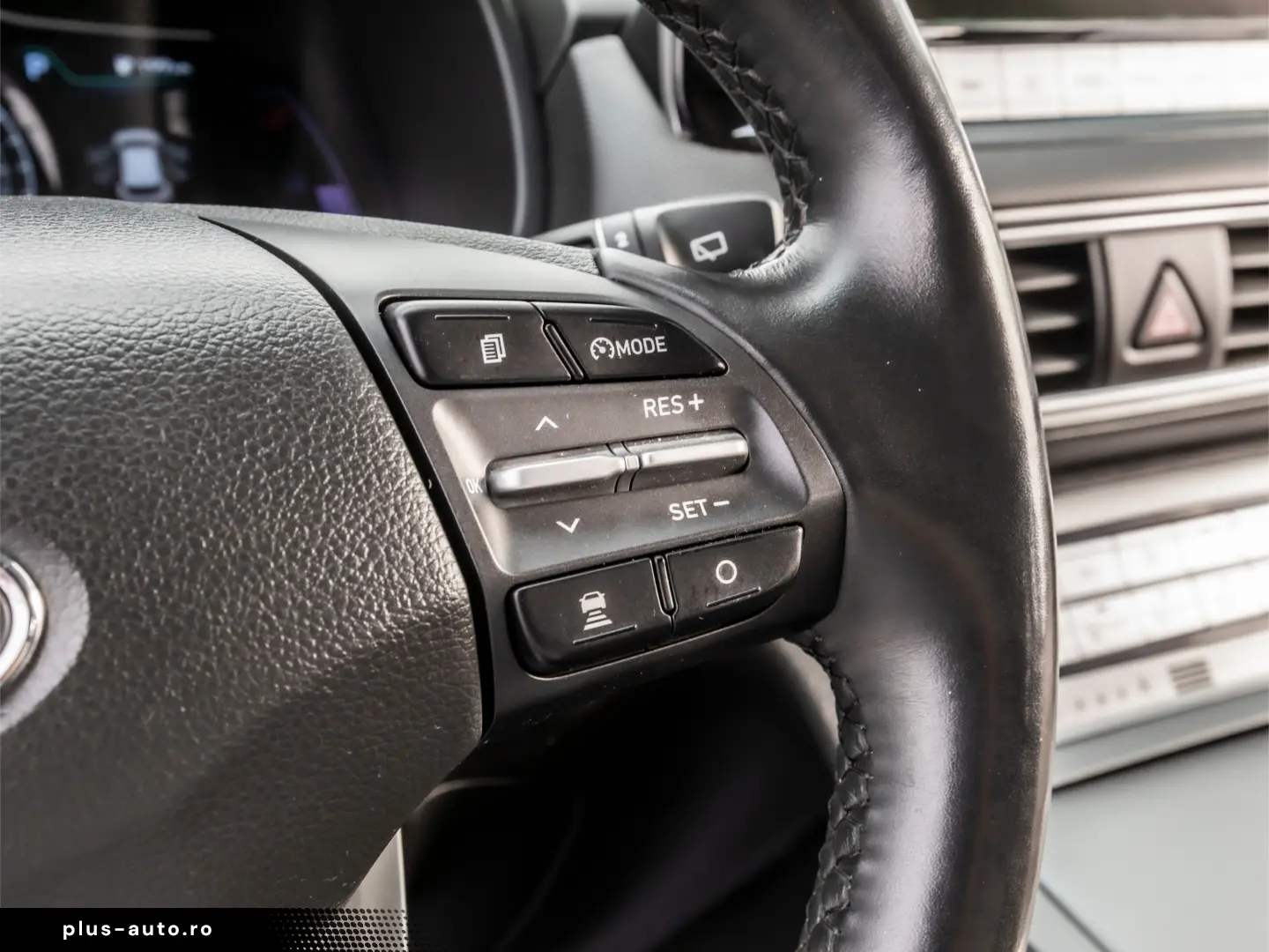 HYUNDAI Kona EV Premium 64 KW 204 CP Business Line