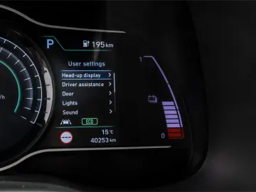 HYUNDAI Kona EV Premium 64 KW 204 CP Business Line