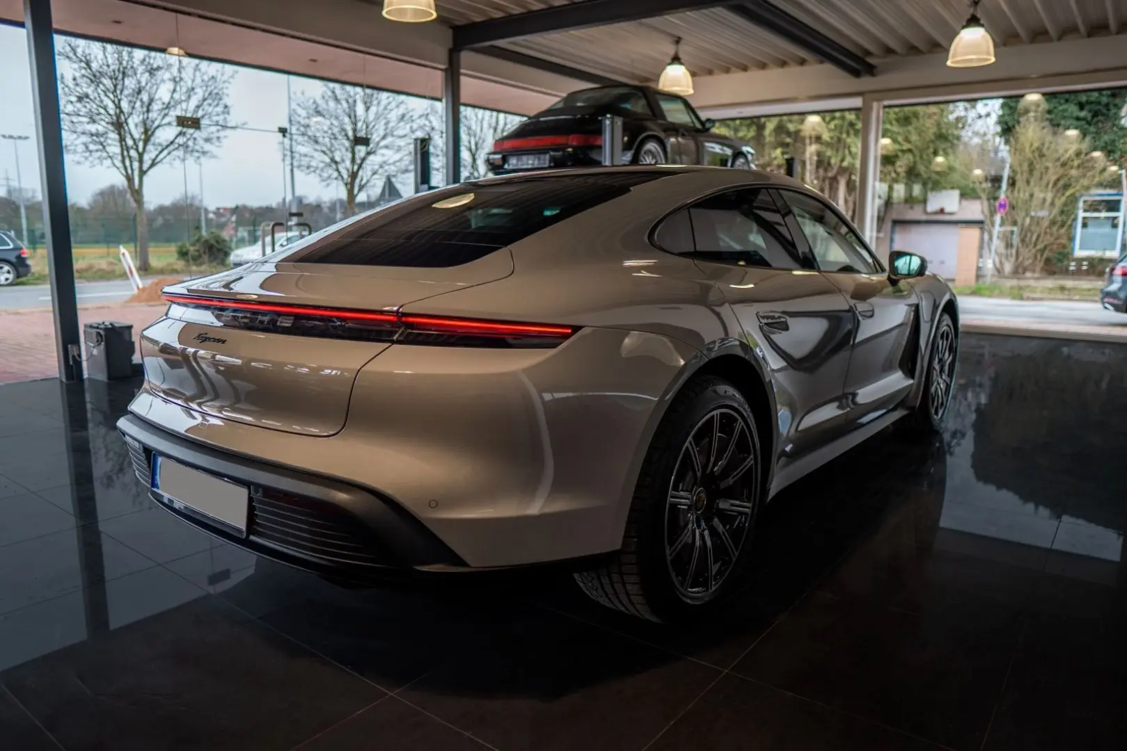 Taycan Beifahrer Display Sport Chrono Pano