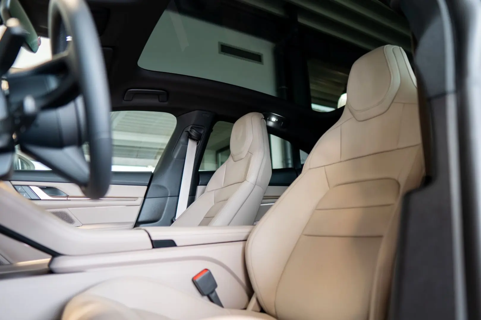 Taycan Beifahrer Display Sport Chrono Pano