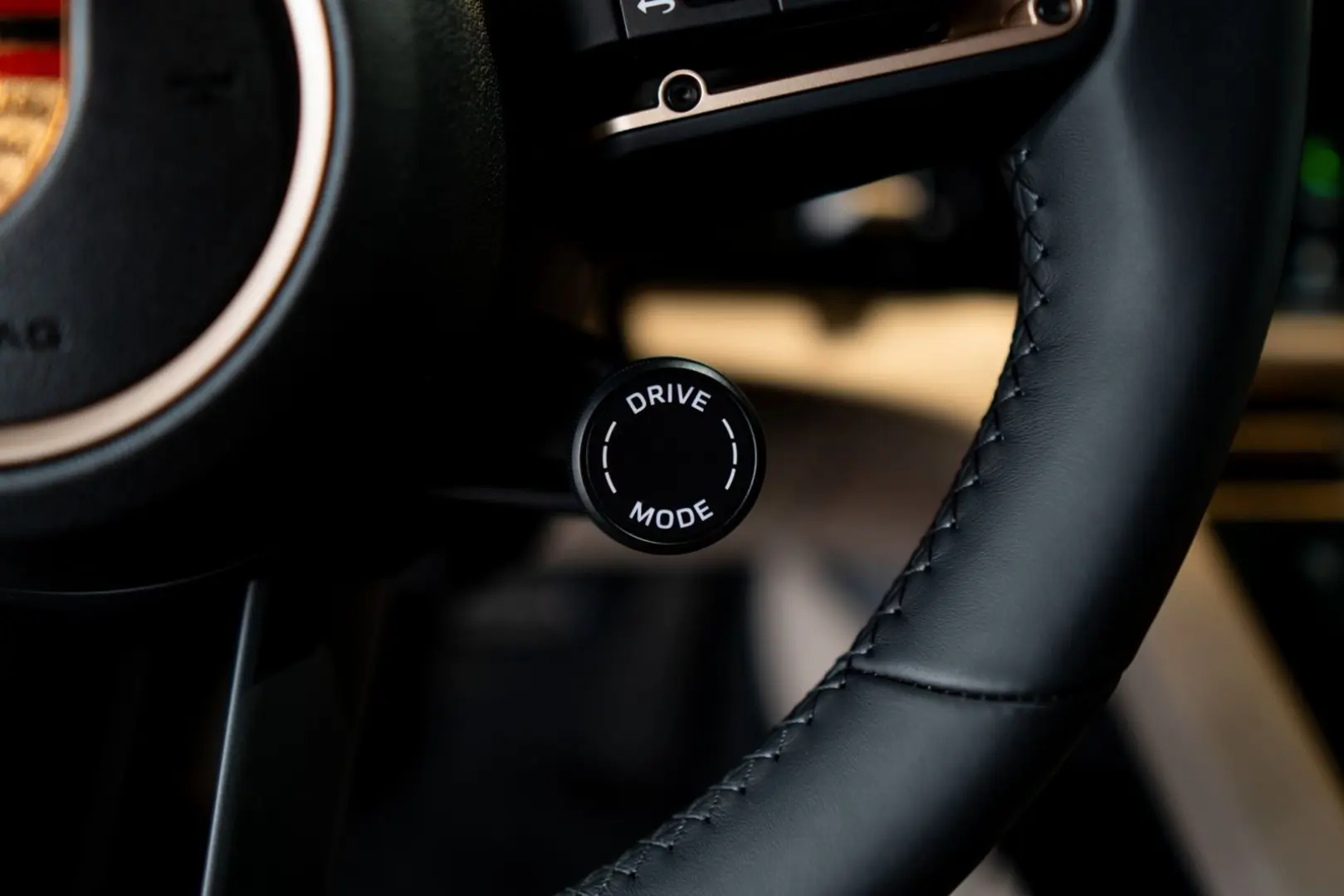 Taycan Beifahrer Display Sport Chrono Pano