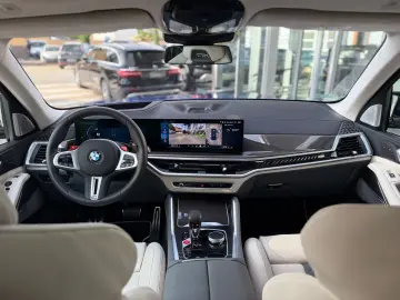 X5 M X5 M Comp B&W AHK SKYL MASSAG PANO CARBON