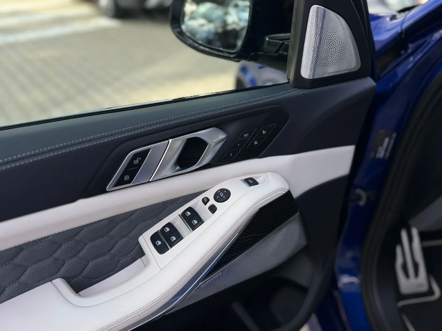 X5 M X5 M Comp B&W AHK SKYL MASSAG PANO CARBON