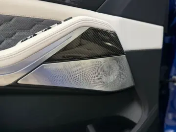 X5 M X5 M Comp B&W AHK SKYL MASSAG PANO CARBON