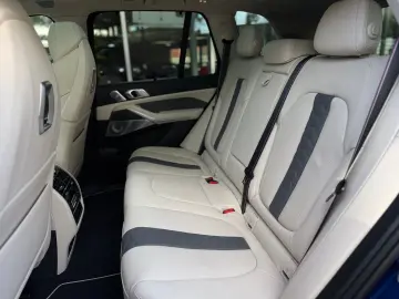 X5 M X5 M Comp B&W AHK SKYL MASSAG PANO CARBON