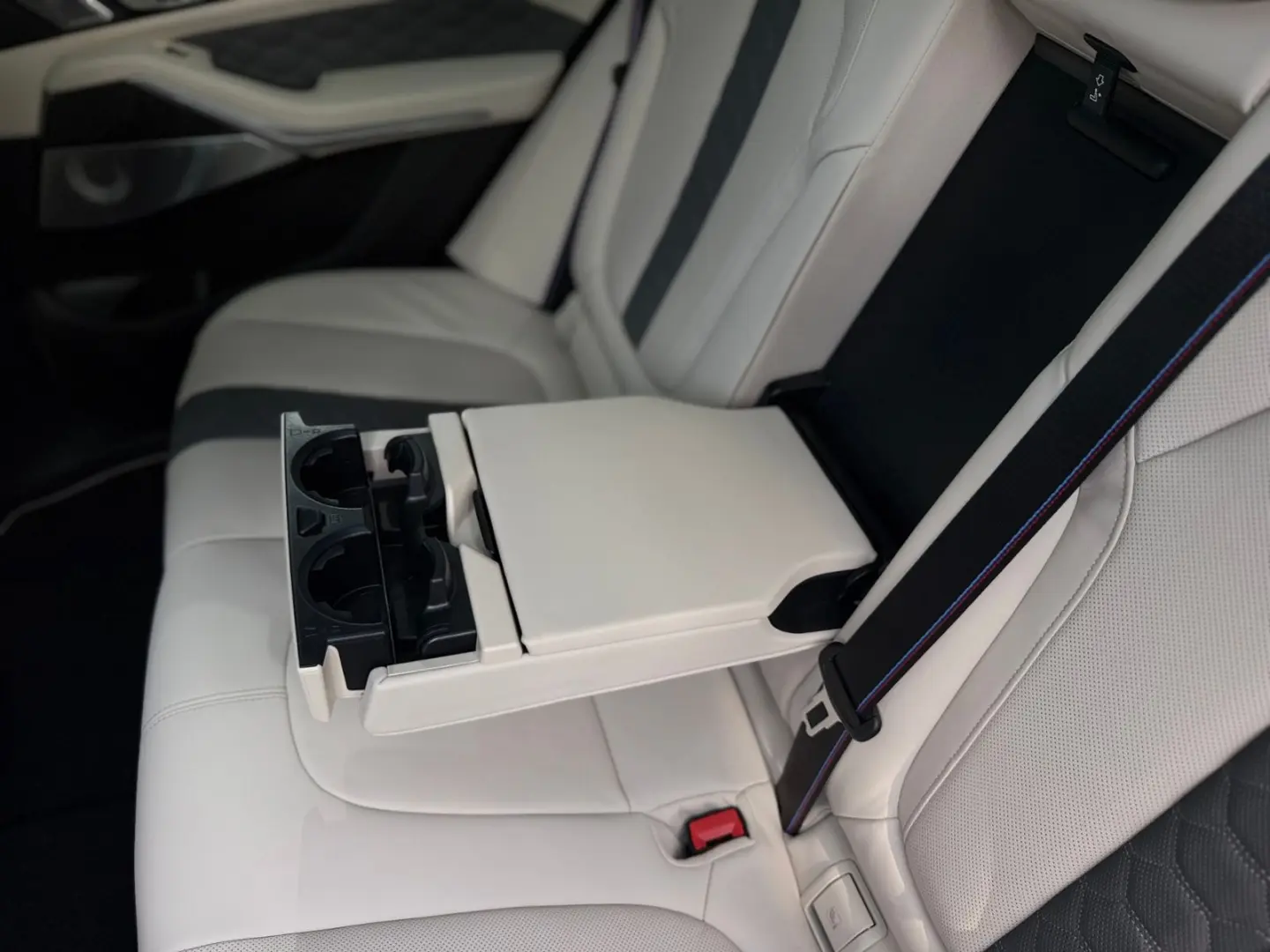 X5 M X5 M Comp B&W AHK SKYL MASSAG PANO CARBON