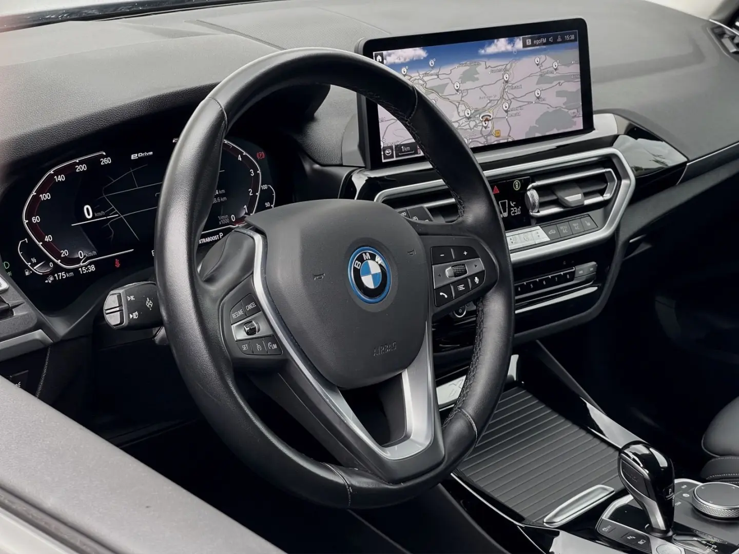 X3 xDrive30e Hifi DAB LiveCockpitProf Sitzheizun