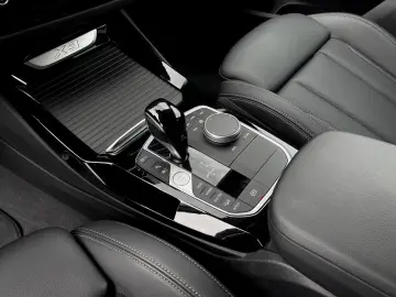 X3 xDrive30e Hifi DAB LiveCockpitProf Sitzheizun