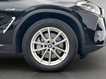 X3 xDrive30e Hifi DAB LiveCockpitProf Sitzheizun
