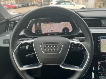 e-tron Sportback 55 quattro advanced 21  LED PDC