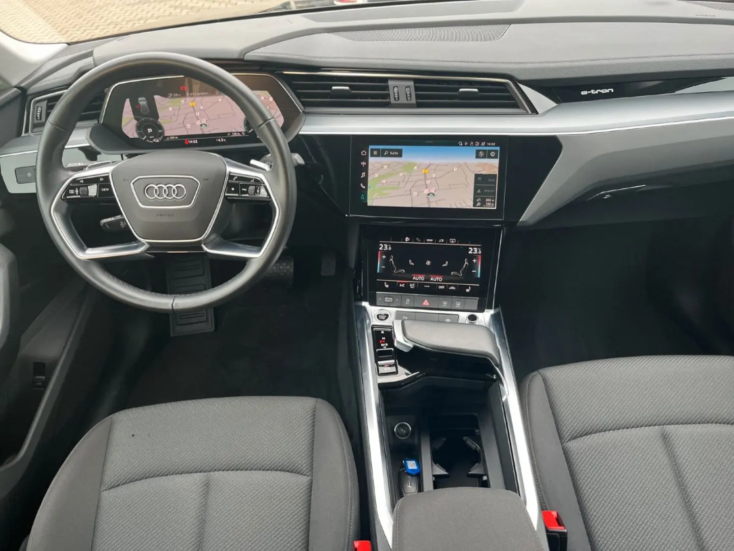 e-tron Sportback 55 quattro advanced 21  LED PDC