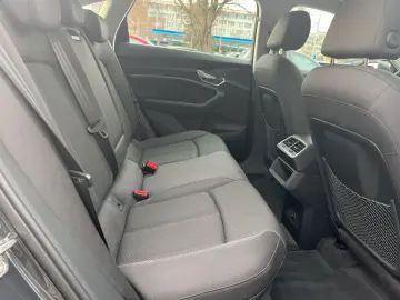 e-tron Sportback 55 quattro advanced 21  LED PDC