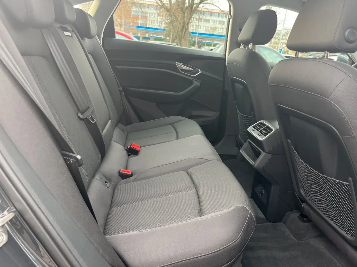 e-tron Sportback 55 quattro advanced 21  LED PDC